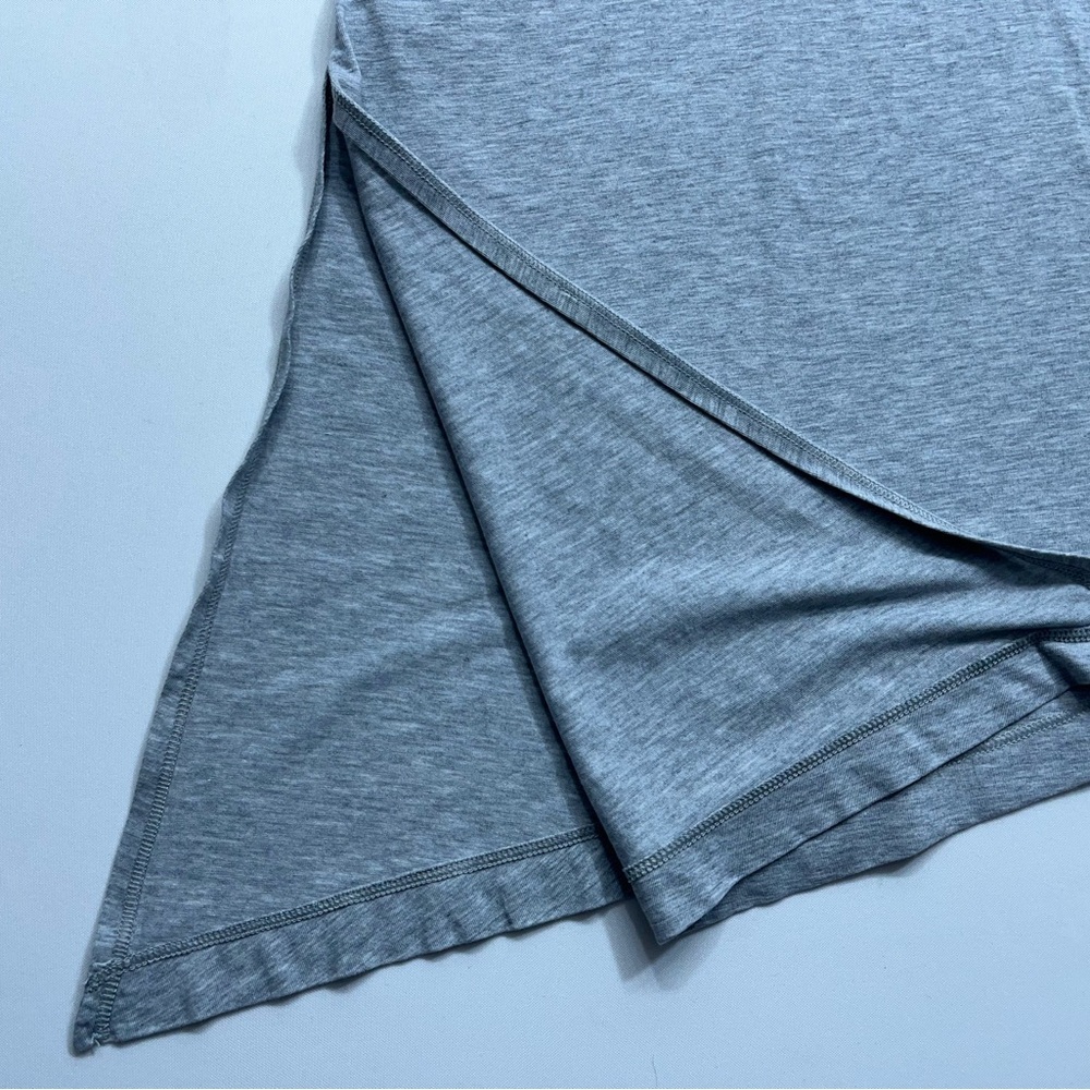 Lululemon Top Womens 6 To The Point Shirt Heathered Gray Asymmetrical Cotton - Picture 9 of 15